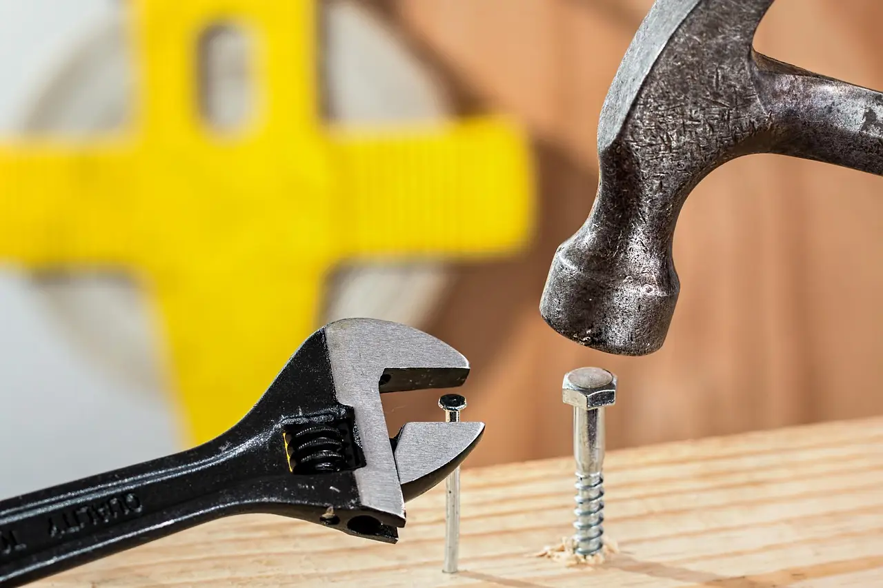 Later acquires Mavely for $250 million to boost creator monetization tools - eMarketer
